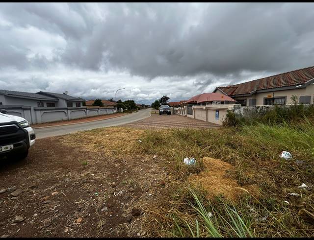 1,317M² VACANT LAND FOR SALE IN SERALA VIEW